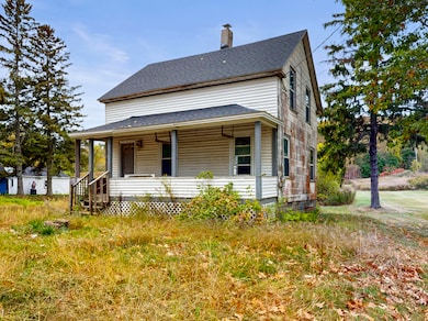 529 Riverside Dr, Auburn, ME 04210 - photo 2