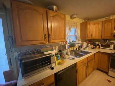 12B Lenny Ln, Hudson, NH 03051 - photo 5