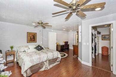 Blu Circle master bedroom 1