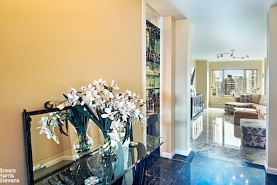 The Sovereign unit 31A, New York, NY 10022 - photo 3