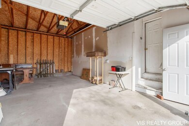 5-web-or-mls-155-e-48th-st