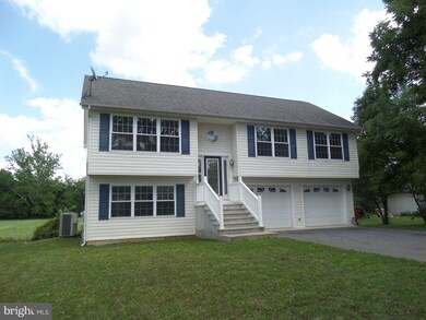 9965 Winchester Ave, Bunker Hill, WV 25413 - photo 2