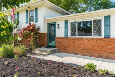 exterior 4 corner
