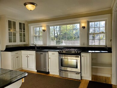 31 Chester St, Nashua, NH 03064 - photo 6