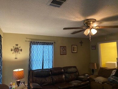 401 N Willow St, Tomball, TX 77375 - photo 2