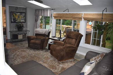 1021 Bodwell Rd, Manchester, NH 03109 - photo 2