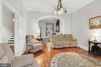 329 S Front St, Harrisburg, PA 17104 - photo 4