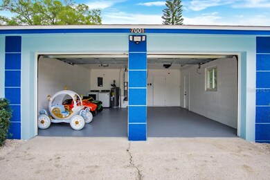 7001 Halifax Ct, Tampa, FL 33615 - photo 3