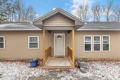 262 Lookout Point Rd, Canadensis, PA 18325 - photo 5