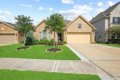 1652 Maggie Trail Dr, Alvin, TX 77511 - photo 2
