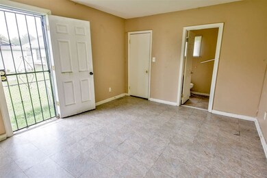 215 Lincoln St, Jackson, TN 38301 - photo 2