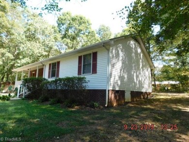 1871 Woodglo Dr, Asheboro, NC 27205 - photo 2