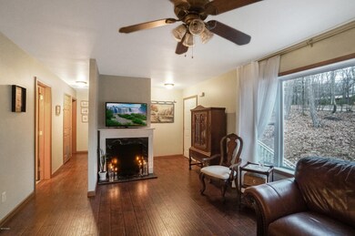 144 Vanauken Hill Rd, Milford, PA 18337 - photo 4