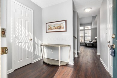 3431 Eastwoodlands Trail unit 3431, Hilliard, OH 43026 - photo 2