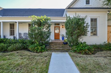 220 W 10th St, Houston, TX 77008 - photo 2