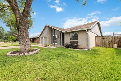 5806 Hoover St, Houston, TX 77092 - photo 2