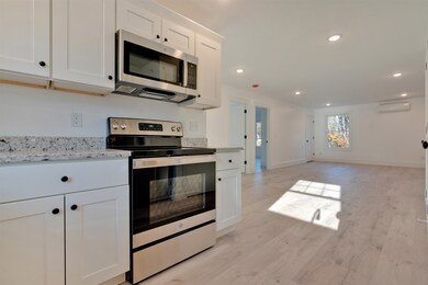 11 Miami Way unit B, Rochester, NH 03867 - photo 6