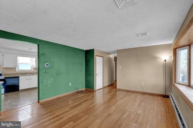 72 Mountain Blvd, Wernersville, PA 19565 - photo 4