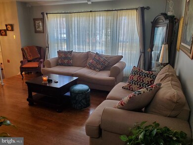 13202 Turkey Branch Pkwy, Rockville, MD 20853 - photo 6