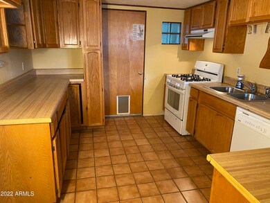 29th 2 Kitchen