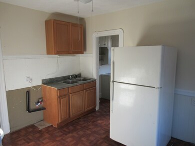 102 Kenyon St unit 104, Springfield, MA 01109 - photo 4