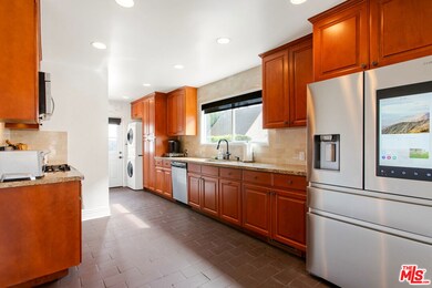 458 N Alfred St, Los Angeles, CA 90048 - photo 6