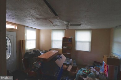 1104 Stinsford Rd, Newark, DE 19713 - photo 3