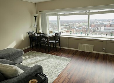 Tower Plaza unit 17B, Ann Arbor, MI 48104 - photo 2