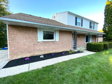 4306 W Willow Hwy, Lansing, MI 48917 - photo 2