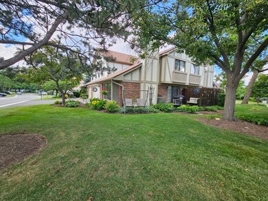 1745 Ennis Ln unit 89A, Wheaton, IL 60189 - photo 3
