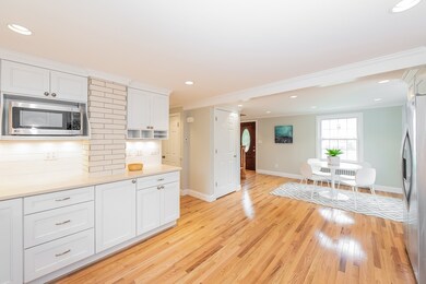 98 Westchester Dr, Westwood, MA 02090 - photo 4