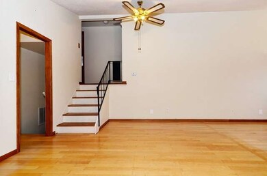 1547 Amarillo Dr, Carpentersville, IL 60110 - photo 5