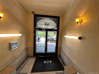 Colonial Parkway Apartments unit 7F, New York, NY 10032 - photo 3