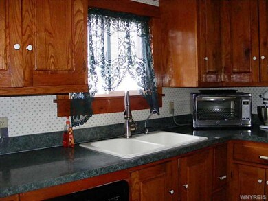 399 Stanley St, North Tonawanda, NY 14120 - photo 6