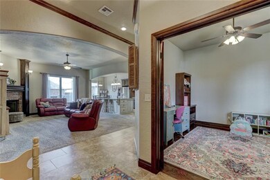 2820 SE 8th St, Moore, OK 73160 - photo 4