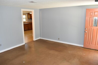 3221 Princeton Rd, West Columbia, SC 29170 - photo 6
