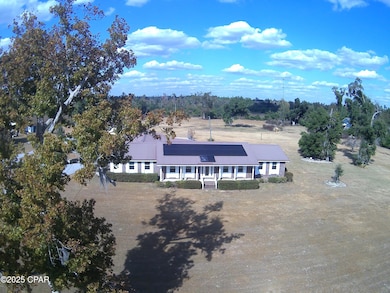 4883 Davis Dr, Marianna, FL 32446 - photo 3