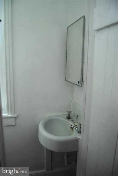 327 Jefferson St unit 1, Hagerstown, MD 21740 - photo 7