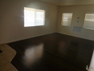717 Woodward Ave, El Centro, CA 92243 - photo 2
