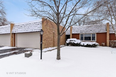 1905 Somerset Ln unit 69, Northbrook, IL 60062 - photo 2