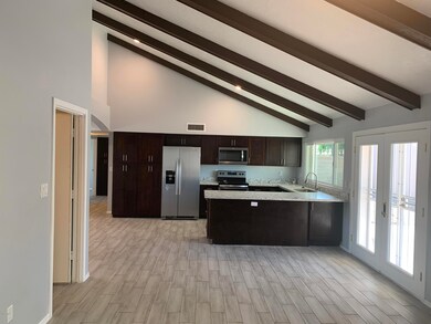 3202 W Angela Dr, Phoenix, AZ 85053 - photo 4