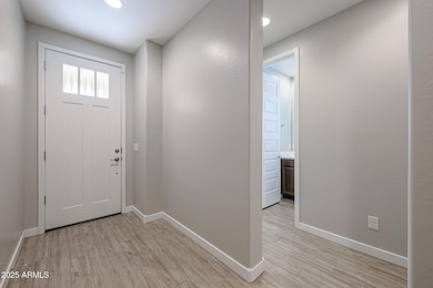 1634 W Monte Way, Phoenix, AZ 85041 - photo 7