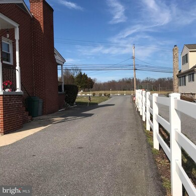 5121 King Ave, Rosedale, MD 21237 - photo 3