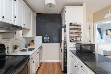 204 Tall Oaks Dr unit F, South Weymouth, MA 02190 - photo 6