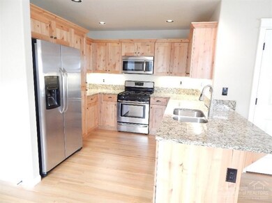 20264 Badger Rd, Bend, OR 97702 - photo 6