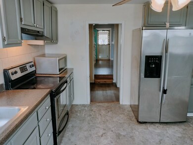 Kitchen Facing Entry