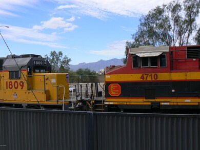 Must Like Trains