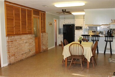 102 Oakwood Ln, Pineville, LA 71360 - photo 4