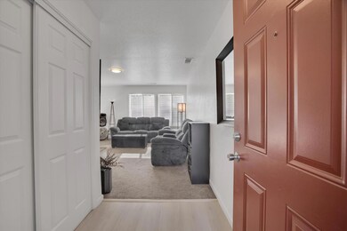 455 Cherry Ln unit A, Manteca, CA 95337 - photo 6