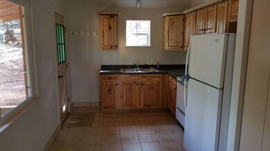 3-71856-Kitchen 2